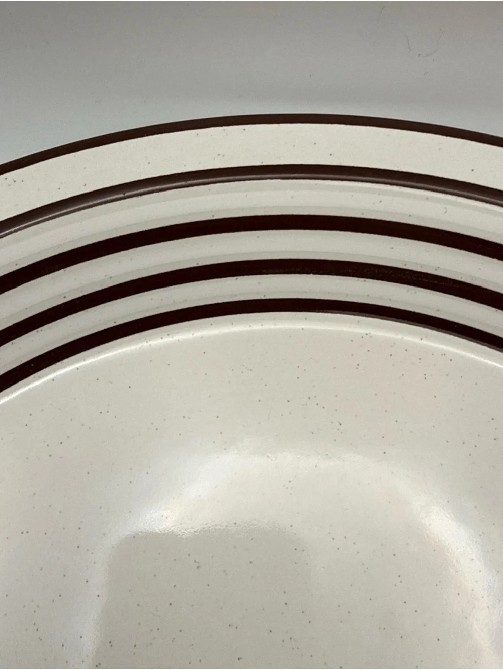 Vintage Back Serve Endura by Wellin Handpainted Round Plate Platter 12